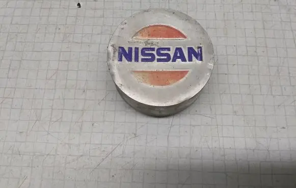Nissan Almera N16 Non-original wheel cap 