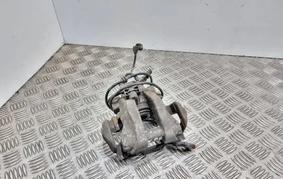 Mercedes-Benz E W212 Rear brake caliper