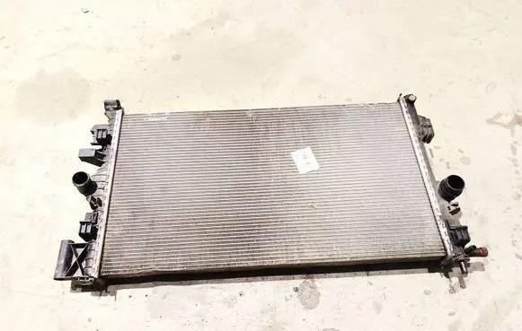 Opel Insignia A Coolant radiator