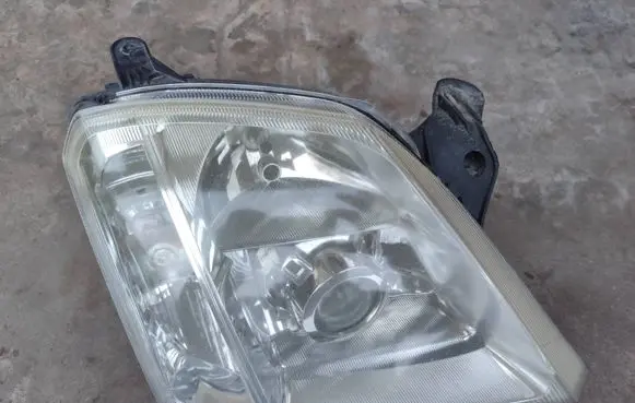 Opel Meriva A Headlight/headlamp 93321055