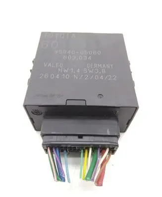 Toyota Avensis T270 Window wiper relay 8594005060