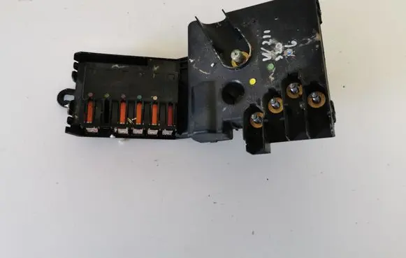 Mercedes-Benz E W211 Fuse module A2115461141