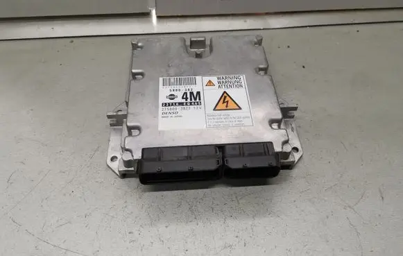 Nissan X-Trail T30 Engine control unit/module 23710EQ465 2758003822