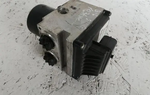 Volkswagen PASSAT B6 ABS Pump 3C0614095P