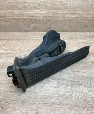 Audi A3 S3 8P Accelerator throttle pedal 1K1723503L 6PV008600Used WithPlug