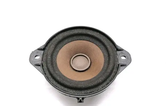 Tesla Model S Front door high frequency speaker 1004833-01-A