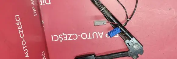 Mazda 3 I Front seatbelt G5547A