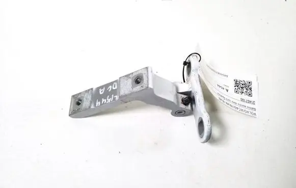 Volvo XC40 Rear door lower hinge 31457100