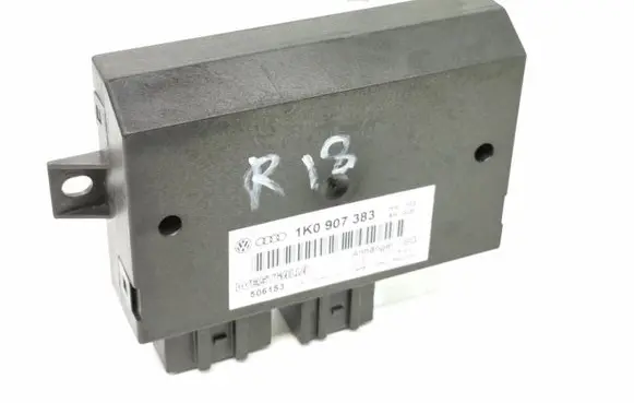 Volkswagen PASSAT B6 Tow bar trailer control unit/module 1K0907383