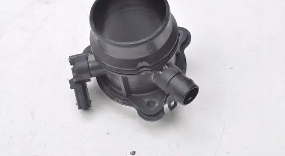 BMW 1 F40 Other engine bay part 8650761