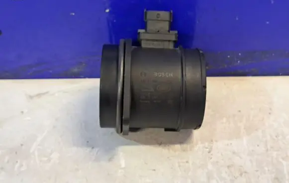 Jaguar XE Mass air flow meter 64D312B579AA 0280218307