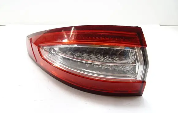 Ford Mondeo MK V Rear/tail lights DS7313405FG 21030104