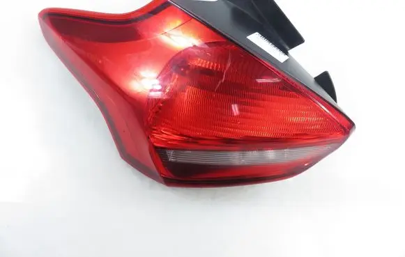 Ford Focus Rear/tail lights E1EB13405BC