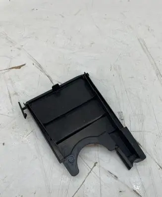 Renault Trafic III (X82) Fuse box cover 284B82156R