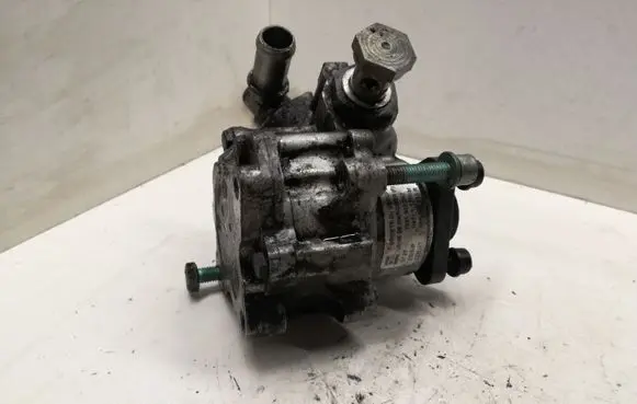 Audi A6 S6 C5 4B Power steering pump 7691955267