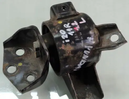 Hyundai i20 (PB PBT) Gearbox mount