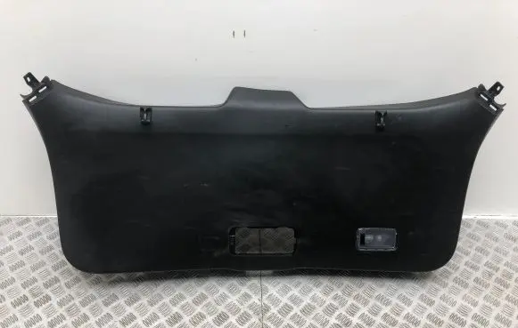 Trunk/boot lower side trim panel