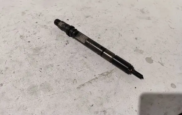 Audi A6 S6 C5 4B Fuel injector 059130201F