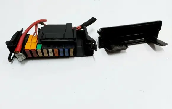 Renault Zoe Fuse box set 243111628R