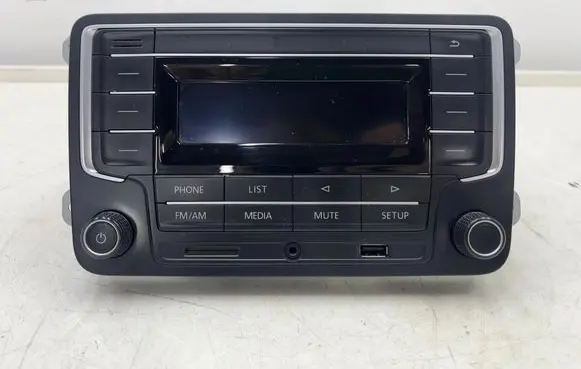 Volkswagen Caddy Radio/CD/DVD/GPS head unit 7F0035153