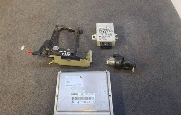 Engine ECU kit and lock set