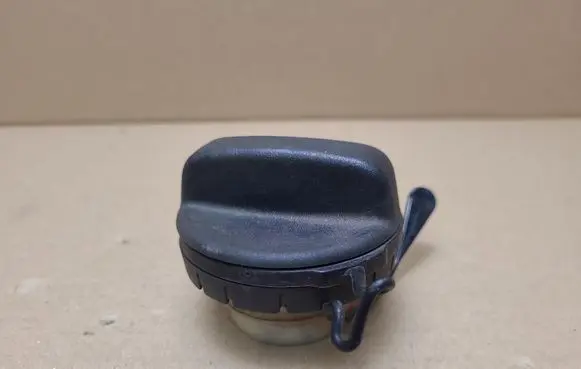 Toyota Prius+ (ZVW40) Fuel tank cap 