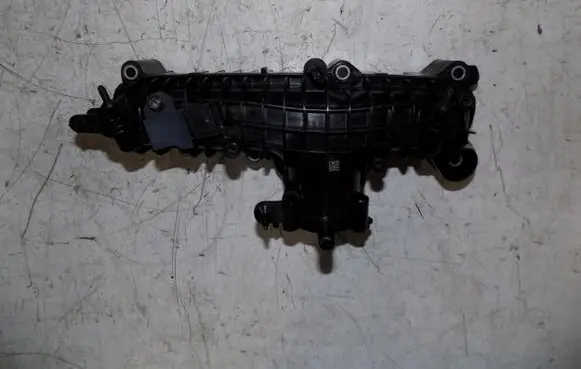 Volvo XC40 Intake manifold