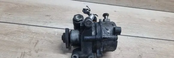 Mercedes-Benz C W203 Power steering pump