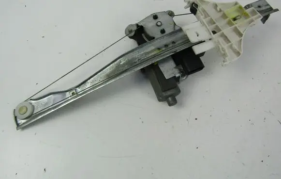 Ford Mondeo Mk III Rear door window regulator with motor 0130821772