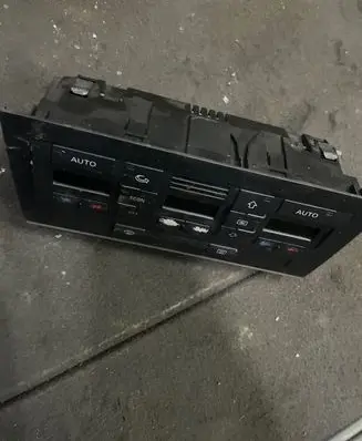 Audi A4 S4 B6 8E 8H Climate control unit 8E0820043H 0709842