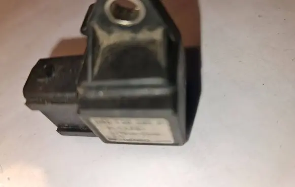 Audi A6 S6 C4 4A Air pressure sensor 046130385A 0798003260
