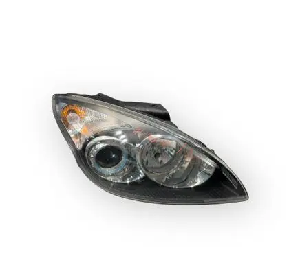 Hyundai i30 Headlight/headlamp 921022R000