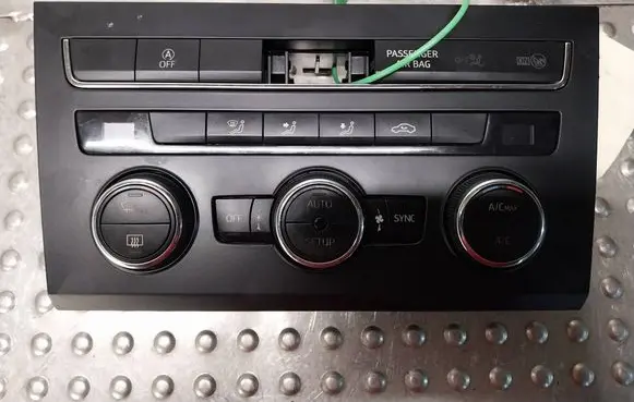 Seat Leon (5F) Climate control unit 5F0907044D