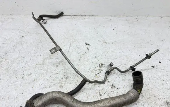 Skoda Octavia Mk2 (1Z) Engine coolant pipe/hose 06J121075F 1K0122291C