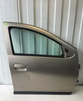 Dacia Logan II Front door
