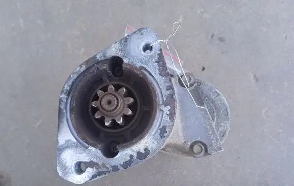 Toyota Corolla Verso E121 Starter motor 2810064430