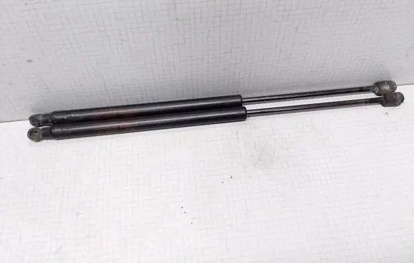 Hyundai Getz Front bonnet/hood damper/strut 817701C001 8427RJ