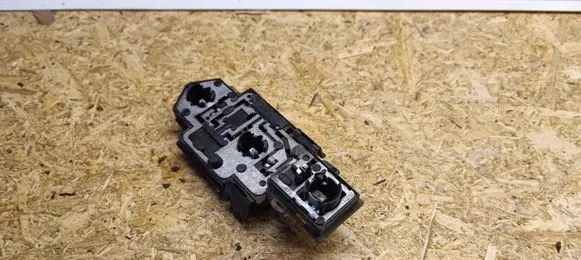 Volkswagen PASSAT B4 Tail light bulb cover holder 3A5945257