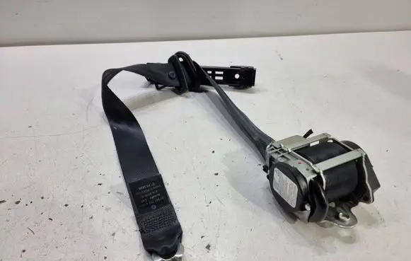 Skoda Octavia Mk2 (1Z) Front seatbelt 1Z0857702C 07092009 616015800