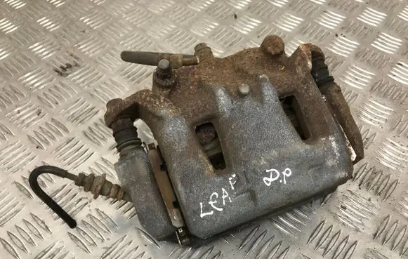 Nissan Leaf I (ZE0) Front brake caliper