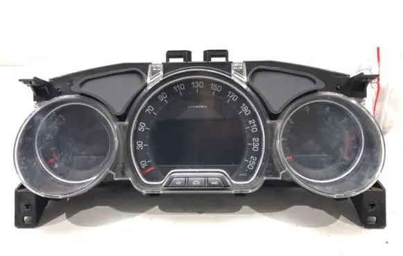 Speedometer (instrument cluster)