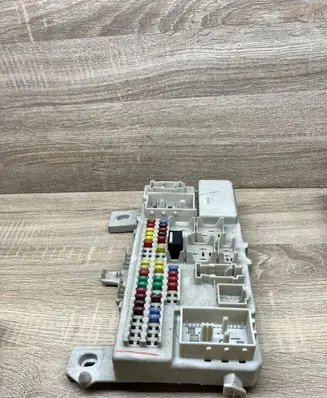 Mazda 3 I Fuse module 519199038