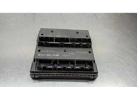 Skoda Fabia Mk1 (6Y) Comfort/convenience module 6Q2937049