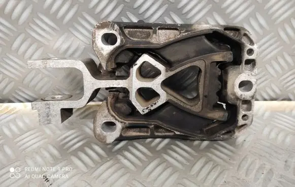 Ford Focus Gearbox mount