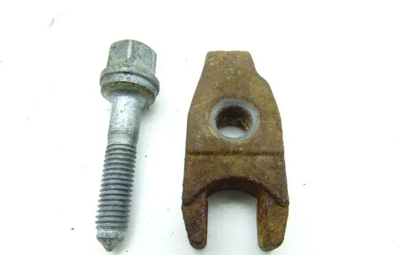 Fiat Scudo Fuel Injector clamp holder 