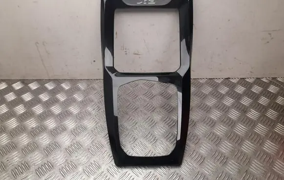 BMW X3 G01 Radio/GPS head unit trim 9871574