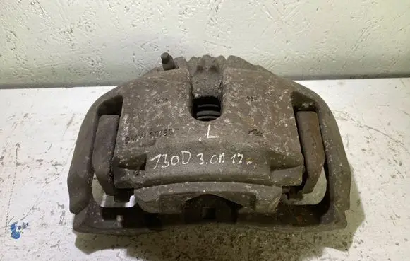 BMW 7 F01 F02 F03 F04 Front brake caliper