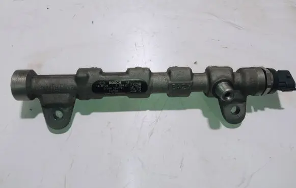 Opel Insignia A Fuel main line pipe 55576177 0445214221 015364L2