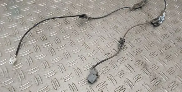 Toyota Auris E180 Rear ABS sensor wiring 