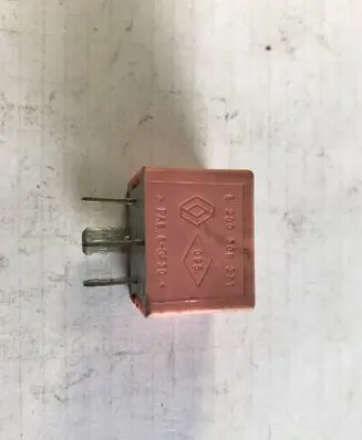 Renault Modus Other relay 8200308271 20240041